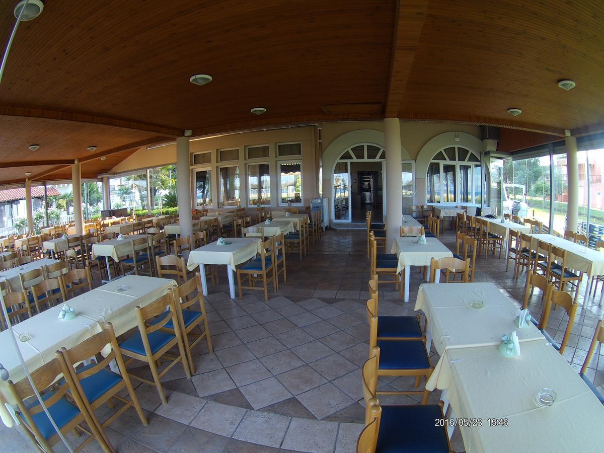 Hotel Akrogiali Korinos Exterior photo
